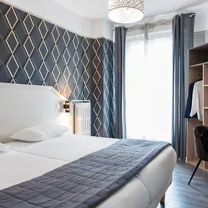 Ambassadeur Hotel